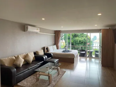 Private apartment at Bayshore by Lofty – Photos 13